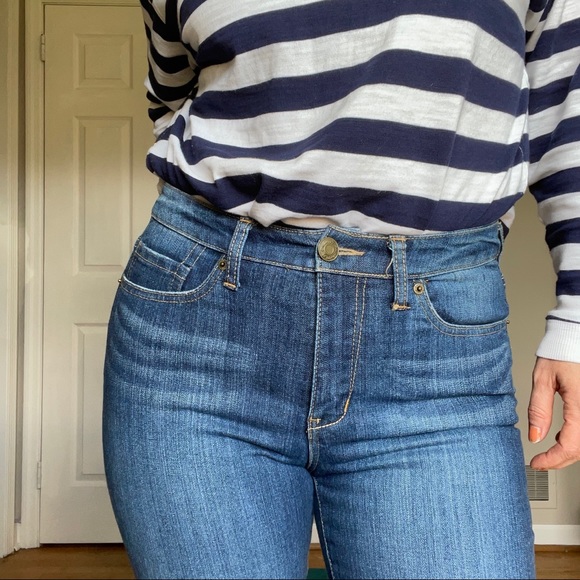 Seven For All Mankind bell bottom - Picture 2 of 7